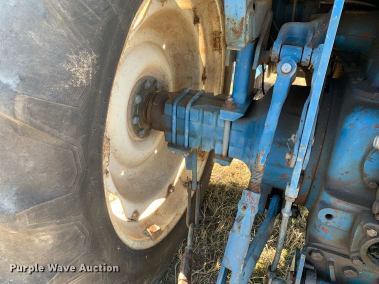 image for item DP8766 1988 Ford 6610  tractor