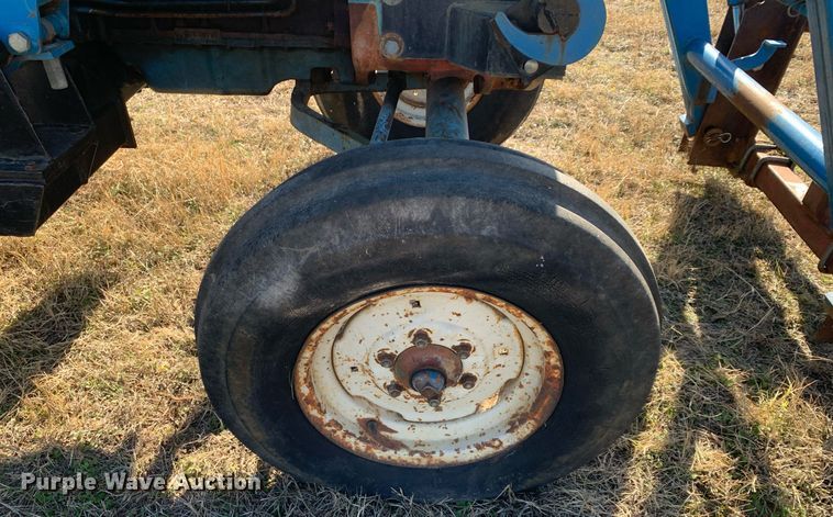 image for item DP8766 1988 Ford 6610  tractor