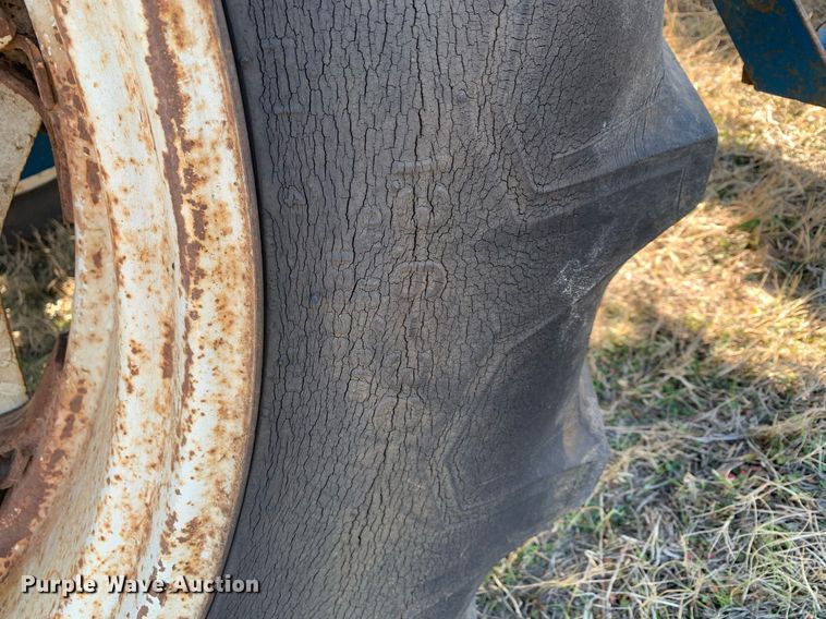 image for item DP8766 1988 Ford 6610  tractor