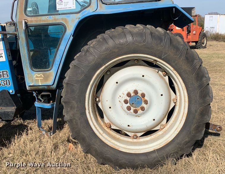 image for item DP8766 1988 Ford 6610  tractor