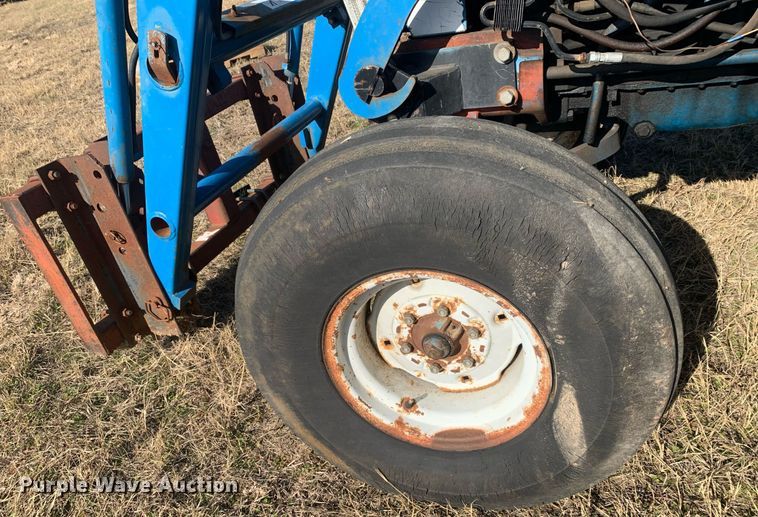 image for item DP8766 1988 Ford 6610  tractor