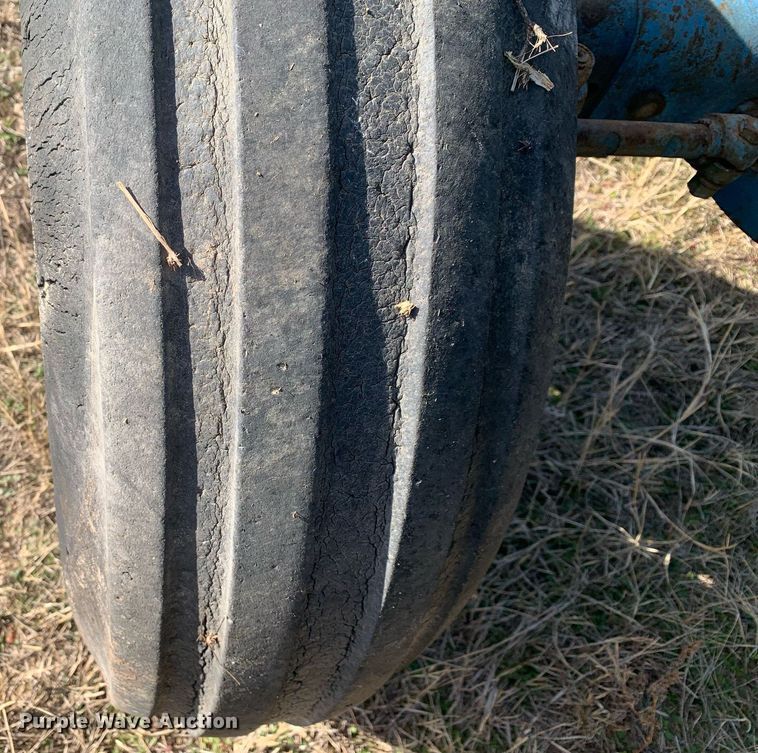 image for item DP8766 1988 Ford 6610  tractor