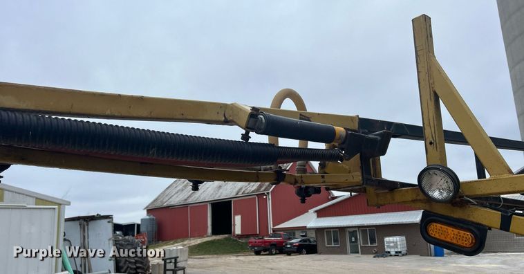 image for item DQ1070 1993 Ag-Chem RoGator 664  sprayer