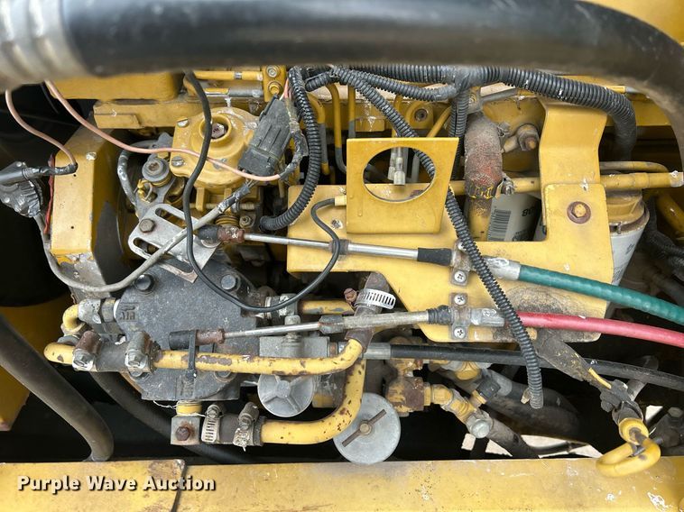 image for item DQ1070 1993 Ag-Chem RoGator 664  sprayer