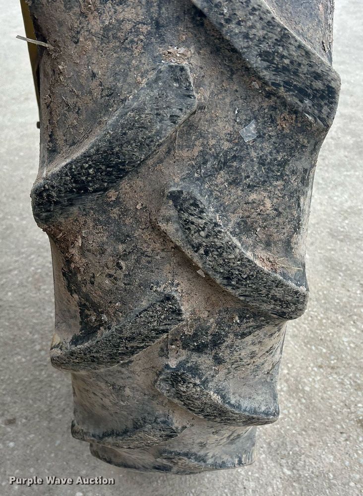 image for item DQ1070 1993 Ag-Chem RoGator 664  sprayer