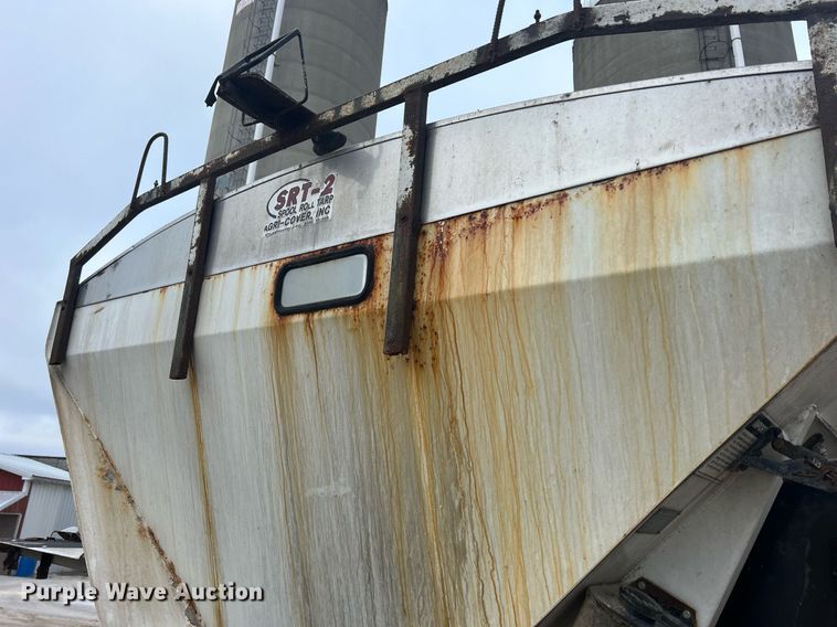 image for item DQ1071 New Leader L3020G  spreader