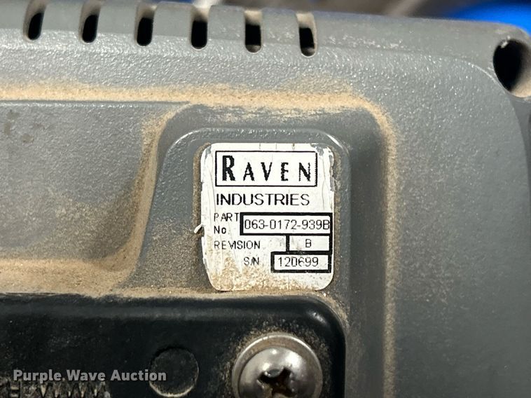 image for item DQ1071 New Leader L3020G  spreader