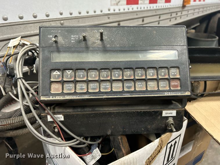 image for item DQ1071 New Leader L3020G  spreader