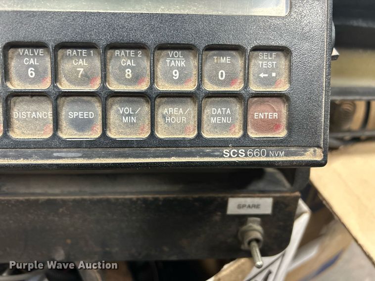 image for item DQ1071 New Leader L3020G  spreader