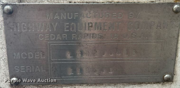 image for item DQ1071 New Leader L3020G  spreader