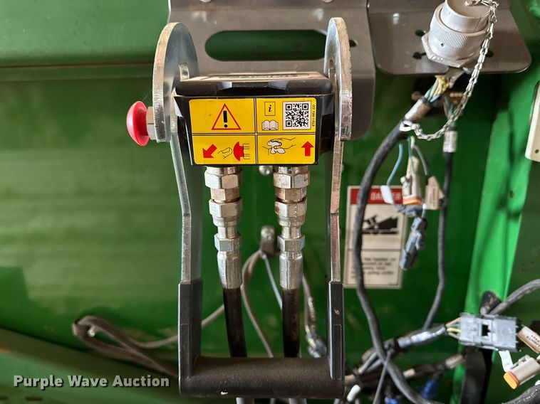 image for item DQ1543 Bish Super Crop all-crop head