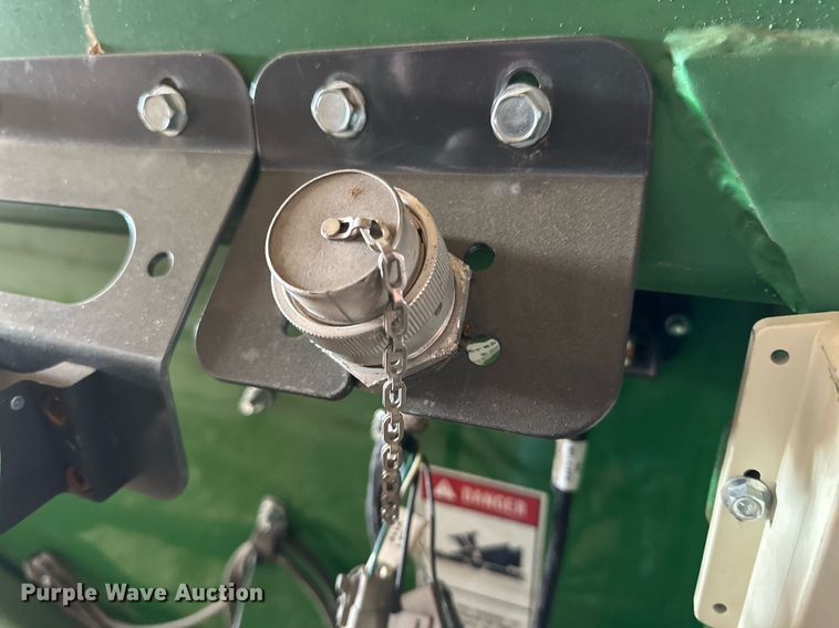 image for item DQ1543 Bish Super Crop all-crop head