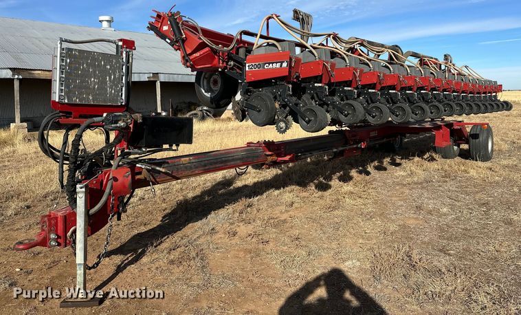 image for item DQ1544 Case IH 1200  planter