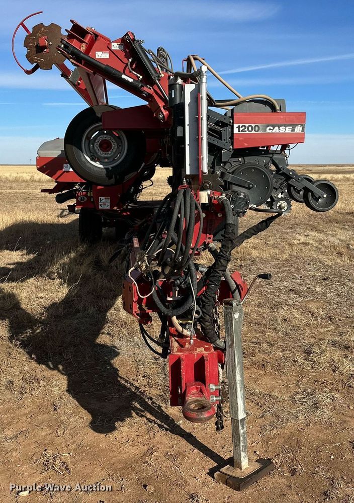 image for item DQ1544 Case IH 1200  planter