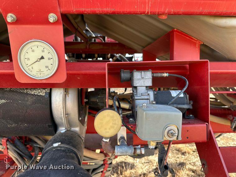 image for item DQ1544 Case IH 1200  planter