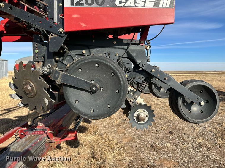 image for item DQ1544 Case IH 1200  planter