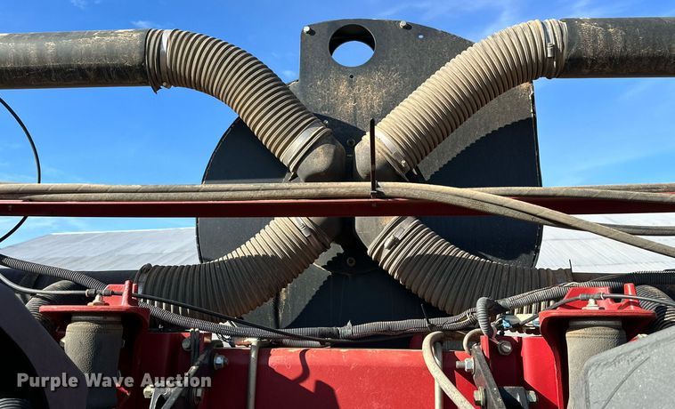 image for item DQ1544 Case IH 1200  planter