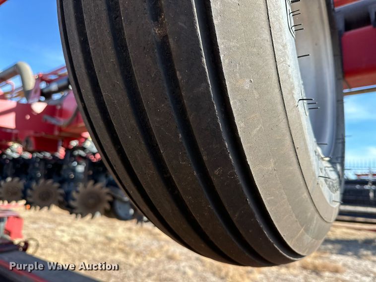 image for item DQ1544 Case IH 1200  planter