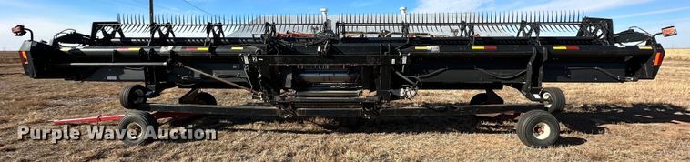 image for item DQ1545 2004 MacDon 973  draper head