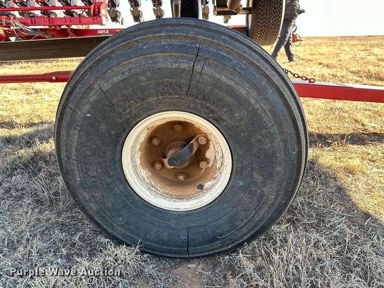 image for item DQ1545 2004 MacDon 973  draper head