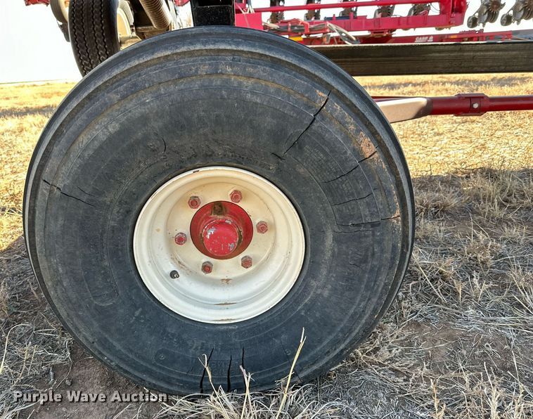 image for item DQ1545 2004 MacDon 973  draper head