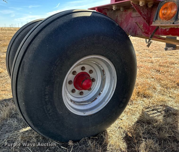 image for item DQ1546 Case IH 1200  planter