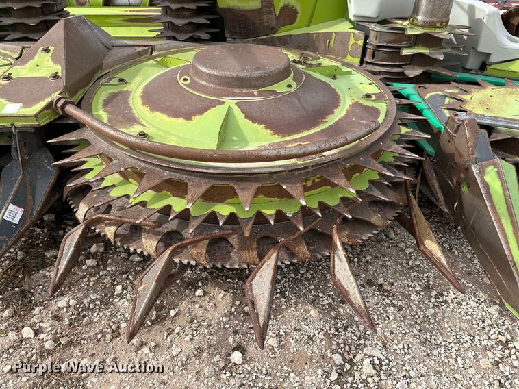 image for item DQ1547 2015 Claas 659  rotary forage head