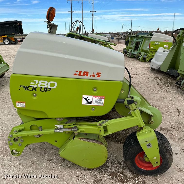 image for item DQ1548 2015 Claas 380 I35  pickup head