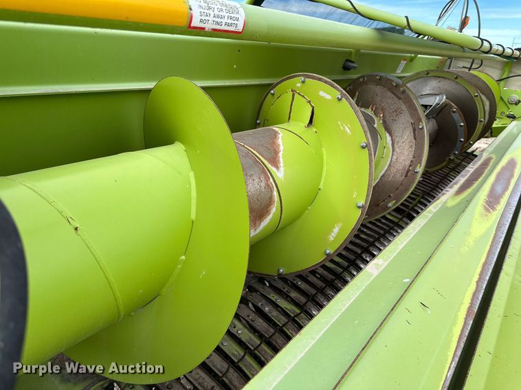 image for item DQ1548 2015 Claas 380 I35  pickup head