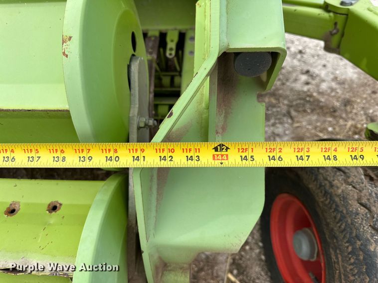 image for item DQ1548 2015 Claas 380 I35  pickup head