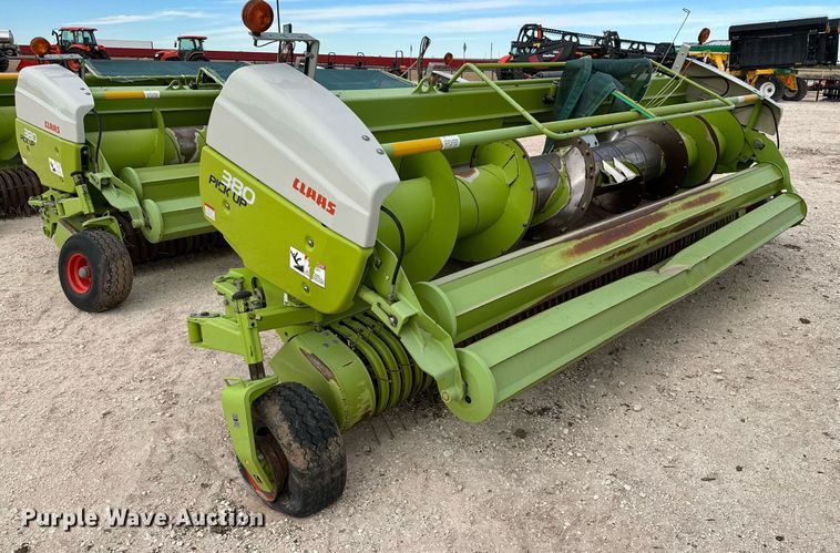 image for item DQ1549 2015 Claas 380 I35  pickup head