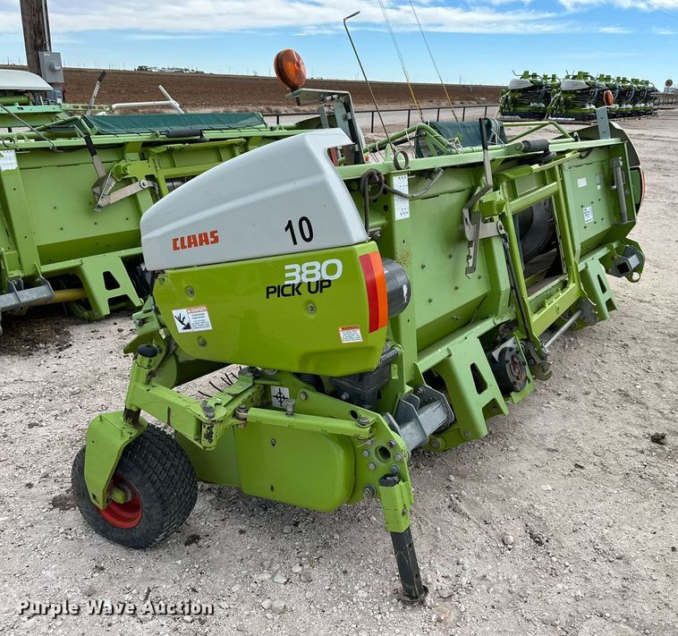 image for item DQ1549 2015 Claas 380 I35  pickup head