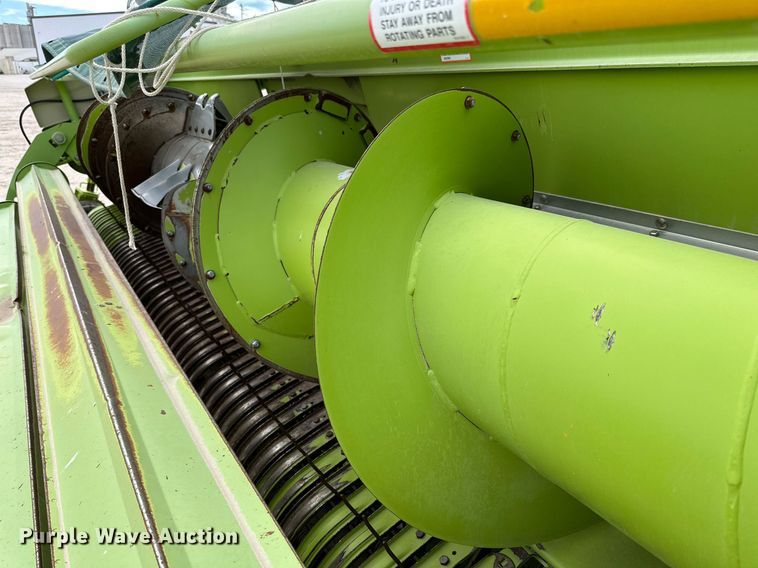 image for item DQ1549 2015 Claas 380 I35  pickup head