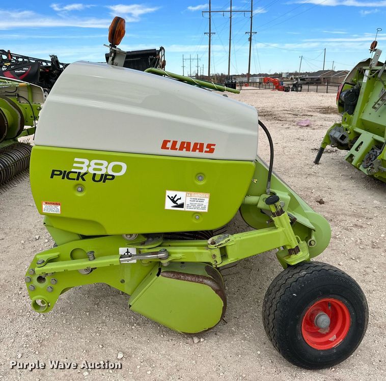 image for item DQ1550 2014 Claas 380 I35  pickup head