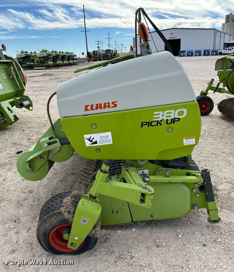 image for item DQ1550 2014 Claas 380 I35  pickup head