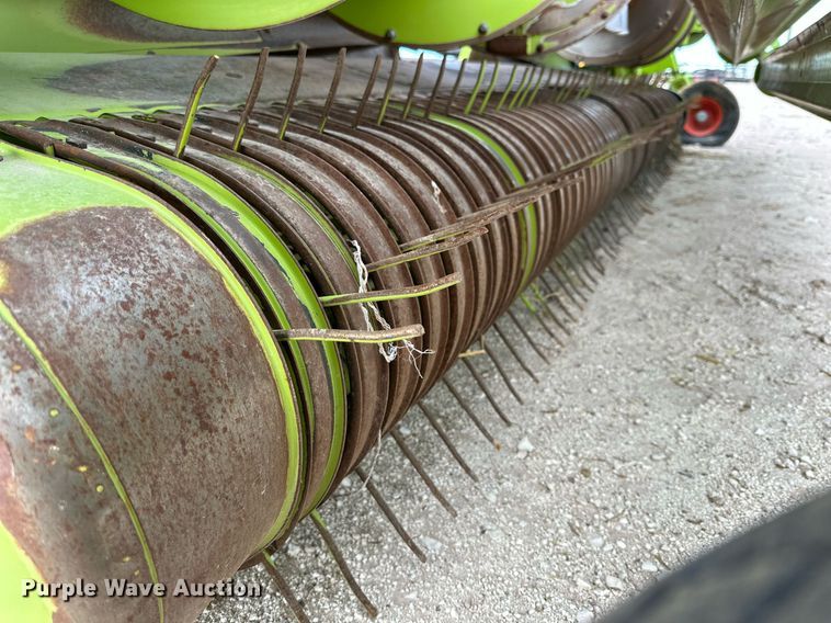 image for item DQ1550 2014 Claas 380 I35  pickup head