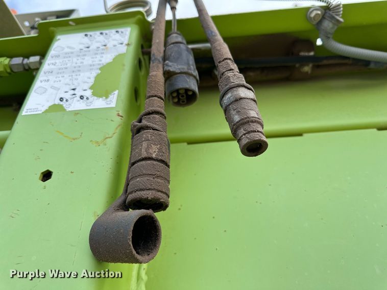 image for item DQ1550 2014 Claas 380 I35  pickup head