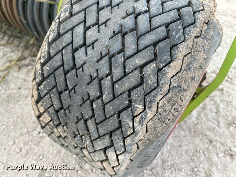 image for item DQ1550 2014 Claas 380 I35  pickup head