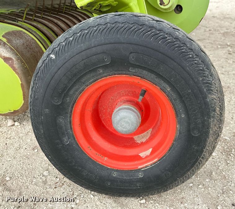 image for item DQ1550 2014 Claas 380 I35  pickup head