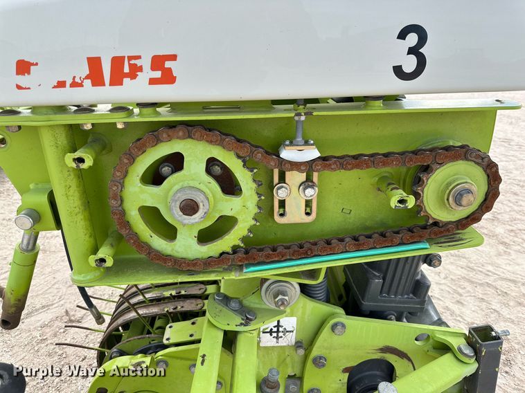 image for item DQ1551 2015 Claas 380 I35  pickup head