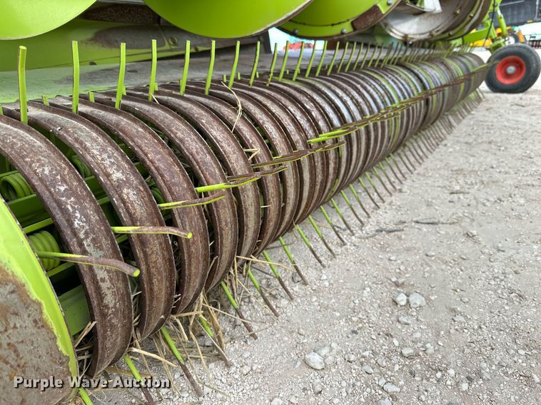 image for item DQ1551 2015 Claas 380 I35  pickup head