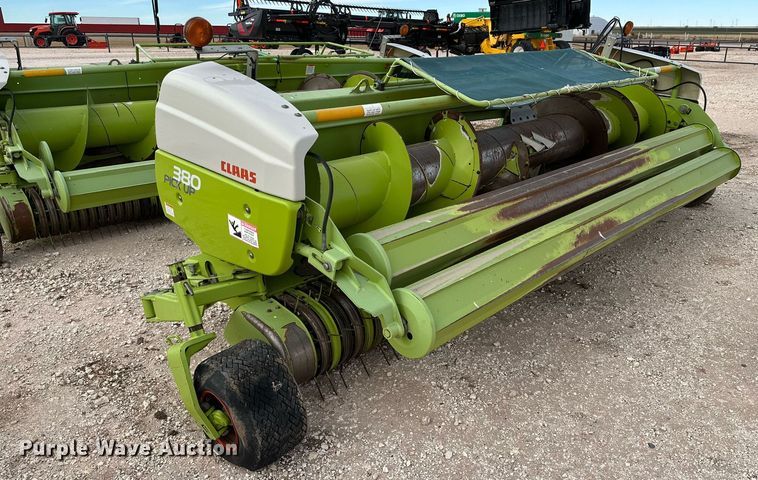 image for item DQ1553 2013 Claas 380 906  pickup head