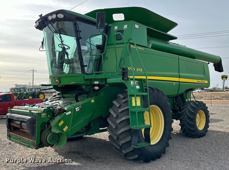 image for item DQ1566 2009 John Deere 9770 STS combine