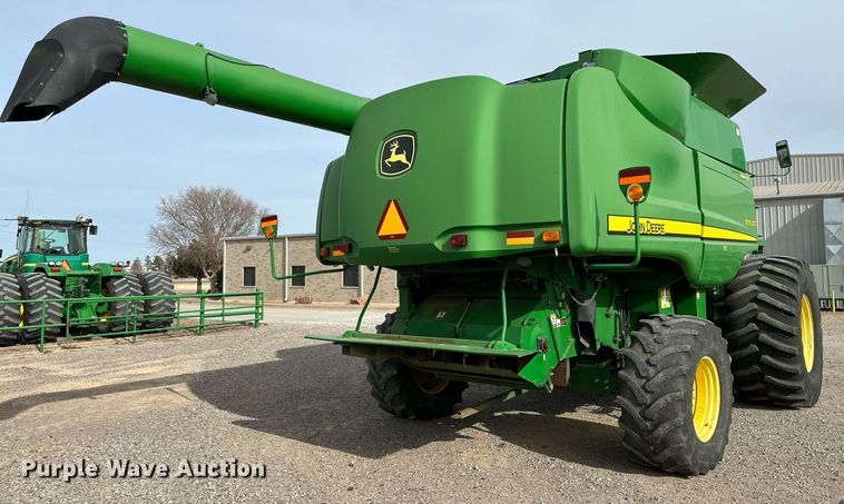 image for item DQ1566 2009 John Deere 9770 STS combine