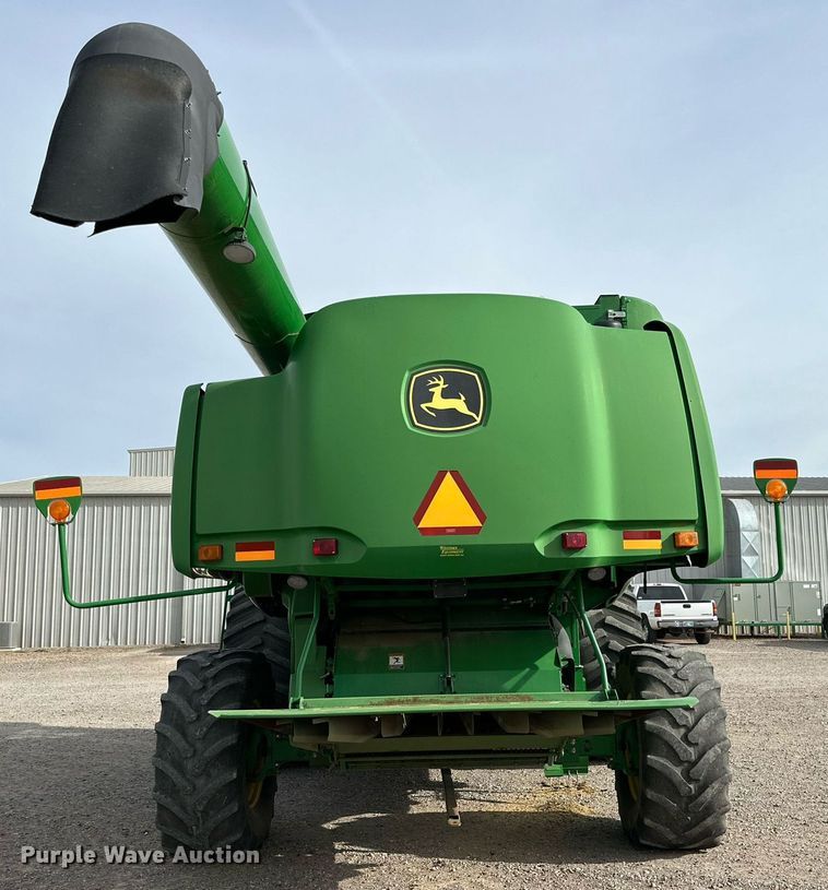 image for item DQ1566 2009 John Deere 9770 STS combine
