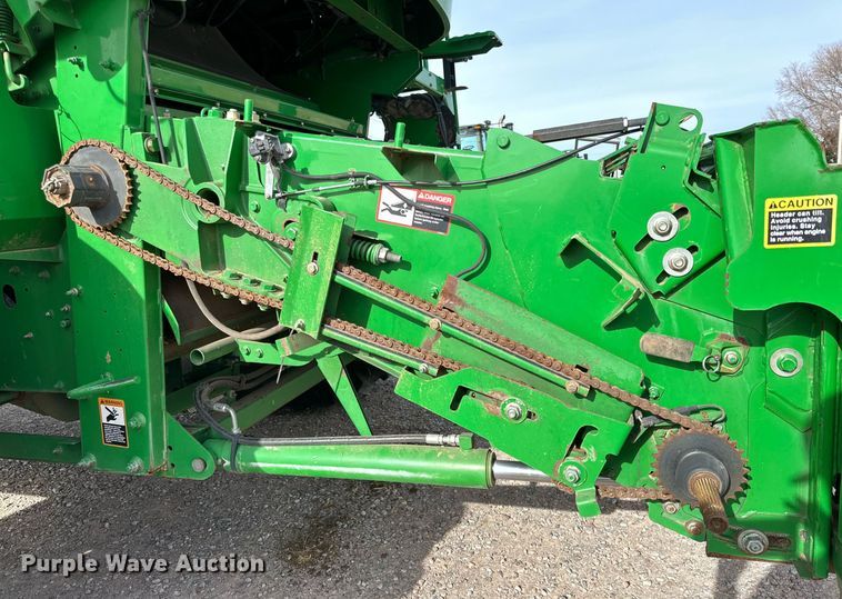 image for item DQ1566 2009 John Deere 9770 STS combine