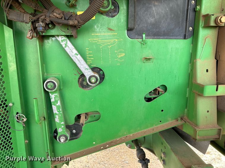 image for item DQ1566 2009 John Deere 9770 STS combine