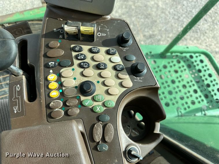 image for item DQ1566 2009 John Deere 9770 STS combine