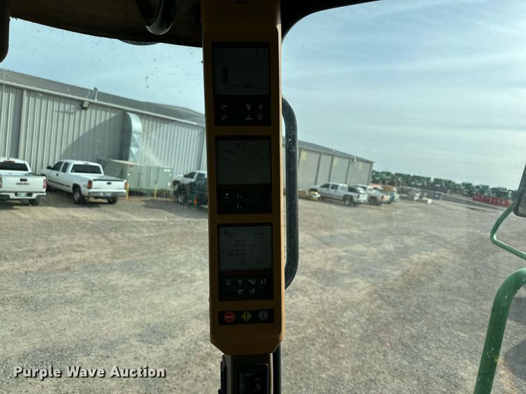 image for item DQ1566 2009 John Deere 9770 STS combine