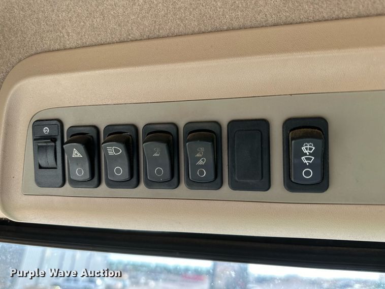 image for item DQ1566 2009 John Deere 9770 STS combine